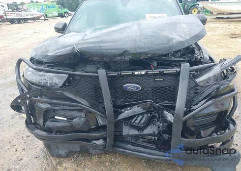 2023 Ford Police Interceptor from USA, damaged, VIN 1FM5K8ACXPGA81657